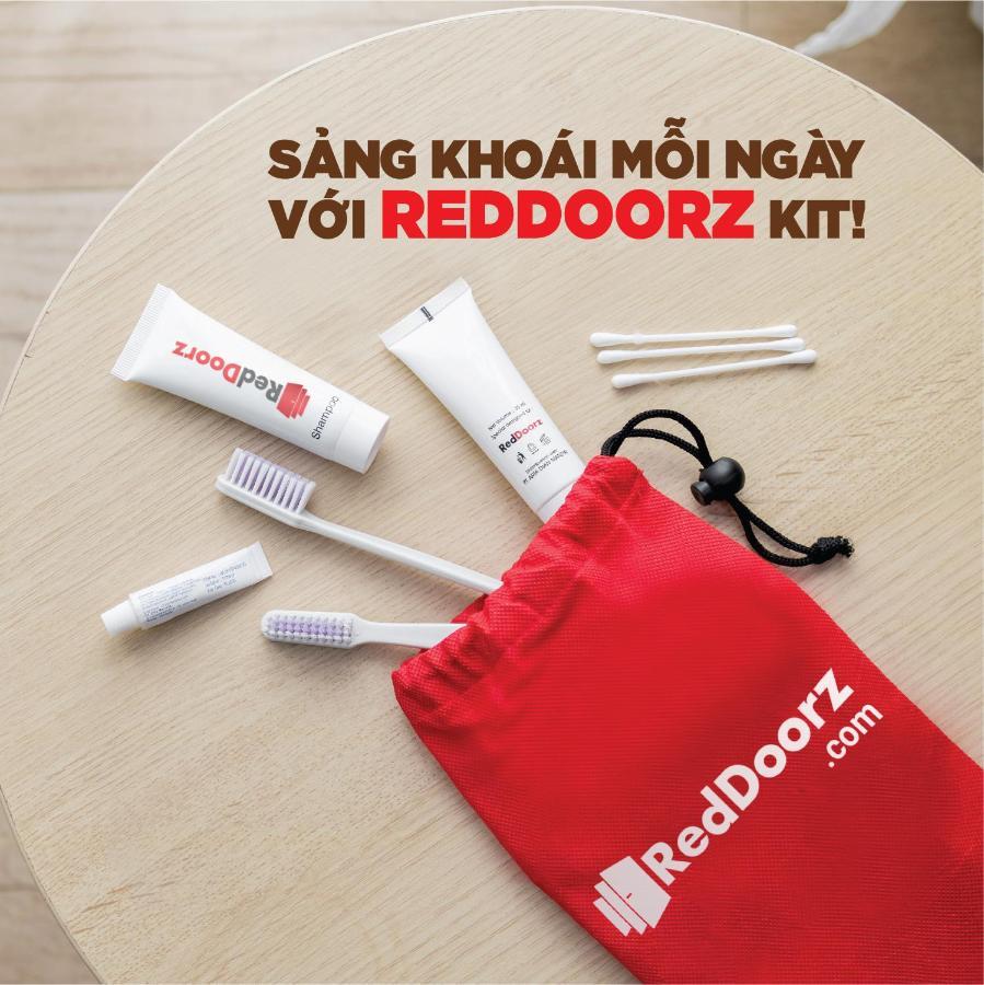 Reddoorz @ Pham Ngu Lao Street 3 Hotell Ho Chi Minh-staden Exteriör bild