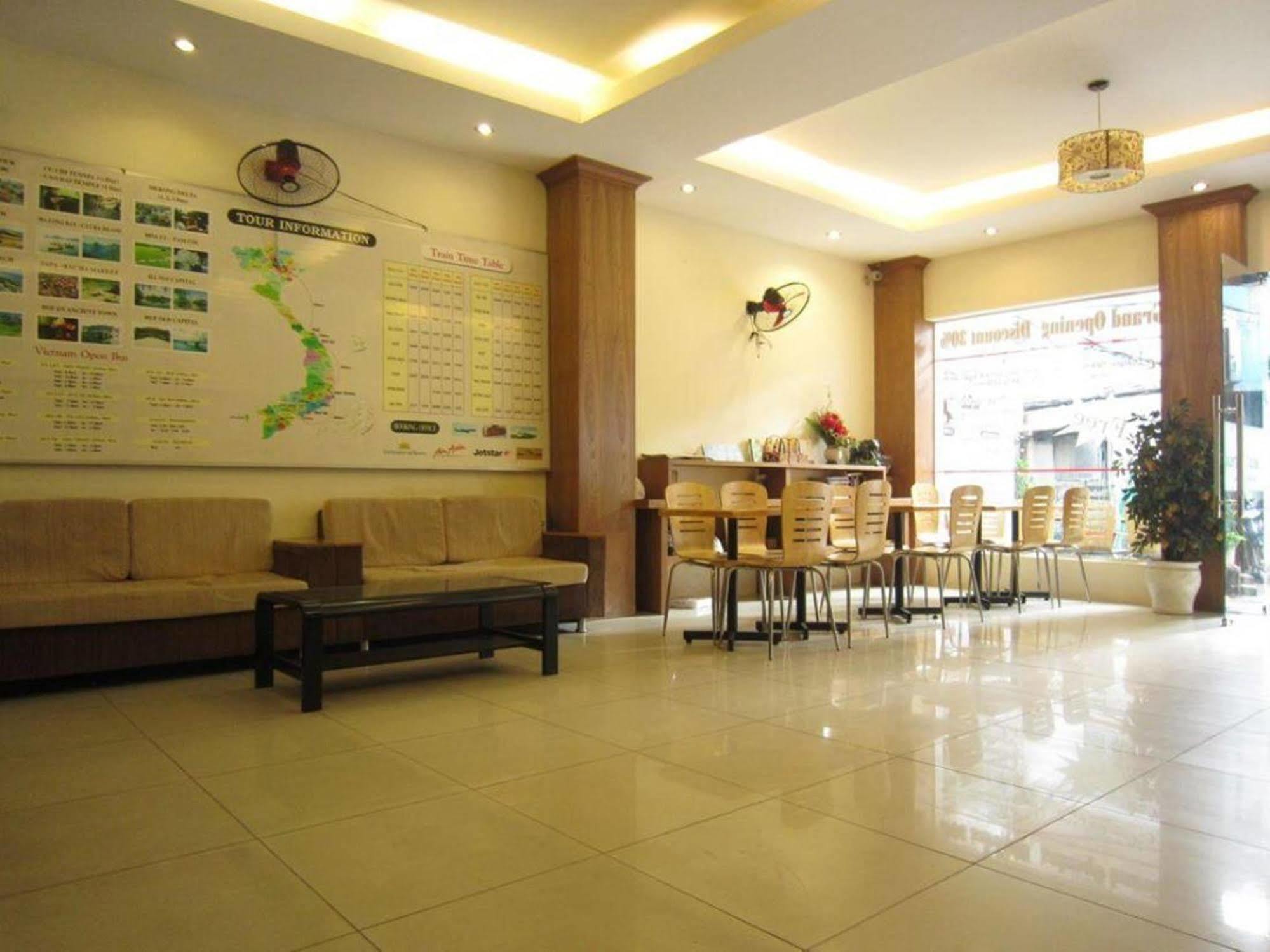 Reddoorz @ Pham Ngu Lao Street 3 Hotell Ho Chi Minh-staden Exteriör bild