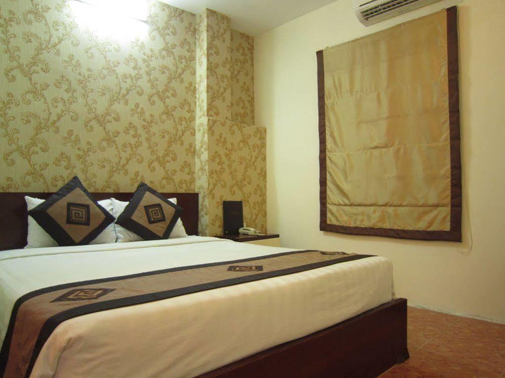 Reddoorz @ Pham Ngu Lao Street 3 Hotell Ho Chi Minh-staden Exteriör bild