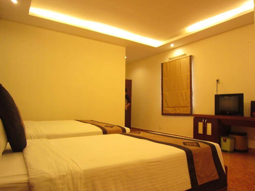 Reddoorz @ Pham Ngu Lao Street 3 Hotell Ho Chi Minh-staden Exteriör bild