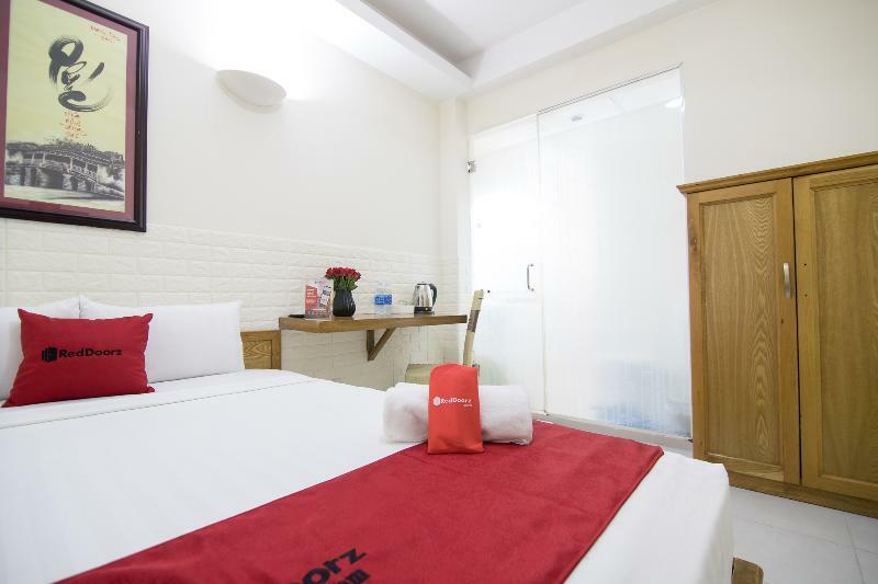 Reddoorz @ Pham Ngu Lao Street 3 Hotell Ho Chi Minh-staden Exteriör bild