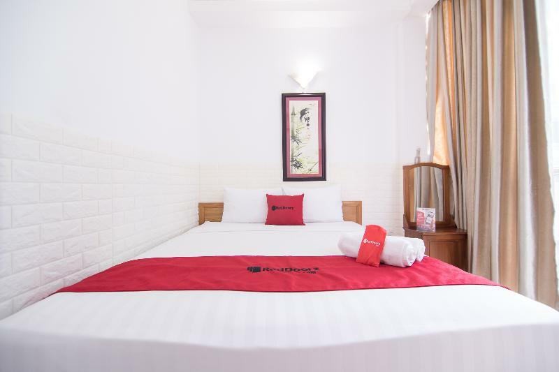 Reddoorz @ Pham Ngu Lao Street 3 Hotell Ho Chi Minh-staden Exteriör bild