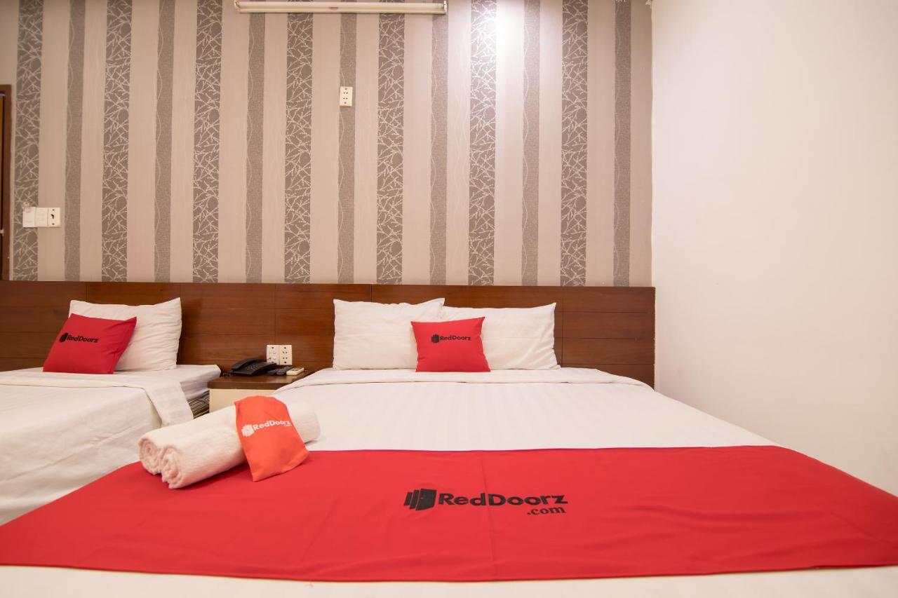 Reddoorz @ Pham Ngu Lao Street 3 Hotell Ho Chi Minh-staden Exteriör bild