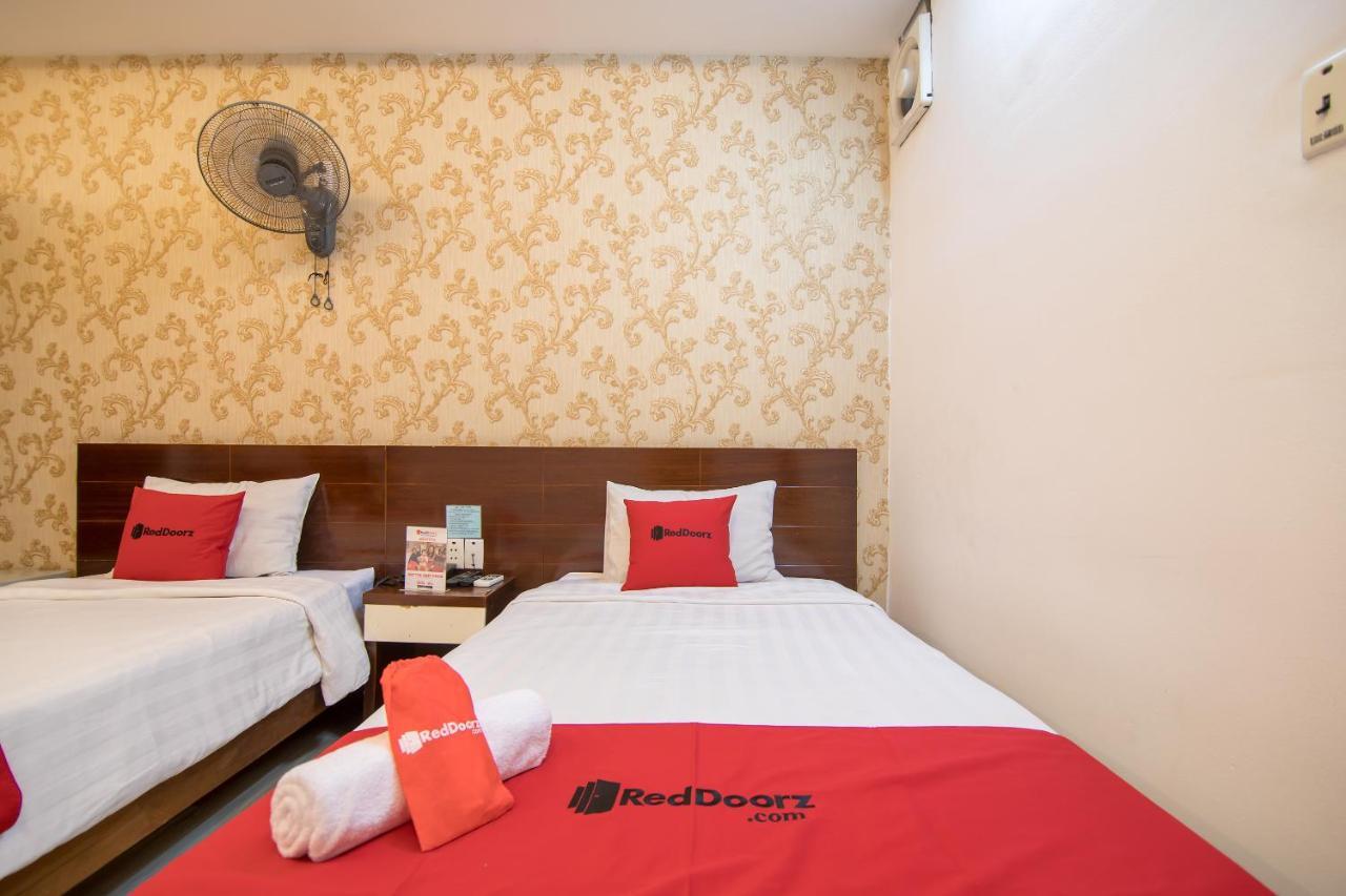 Reddoorz @ Pham Ngu Lao Street 3 Hotell Ho Chi Minh-staden Exteriör bild